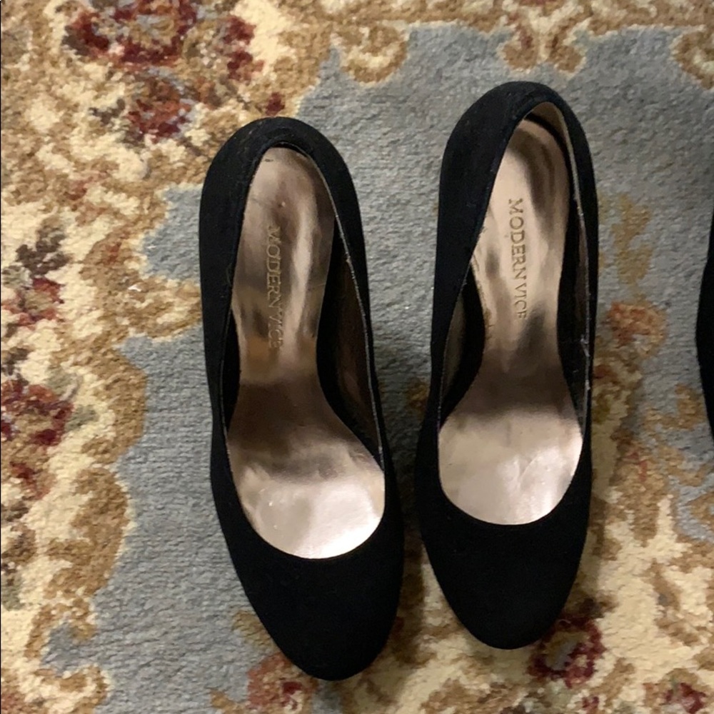 Modern vice black suede